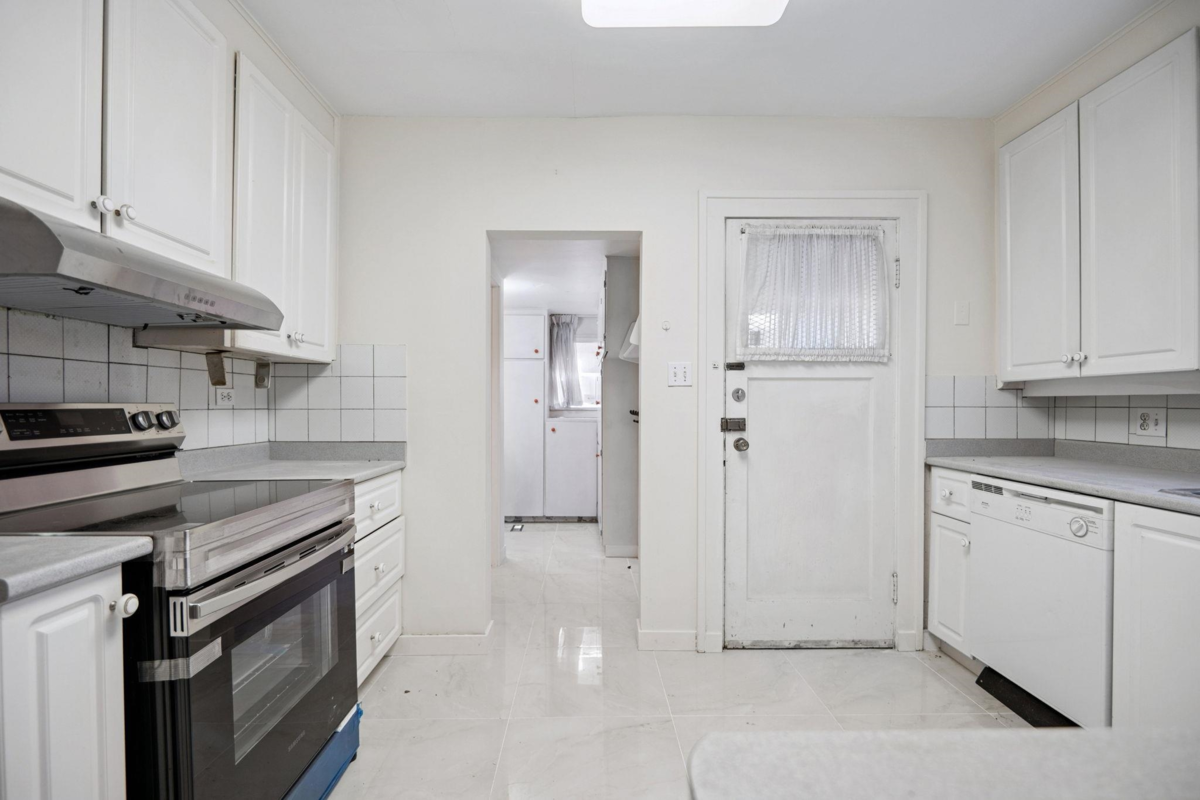 Family Room Photo of 4470 Osler Street, Vancouver, BC