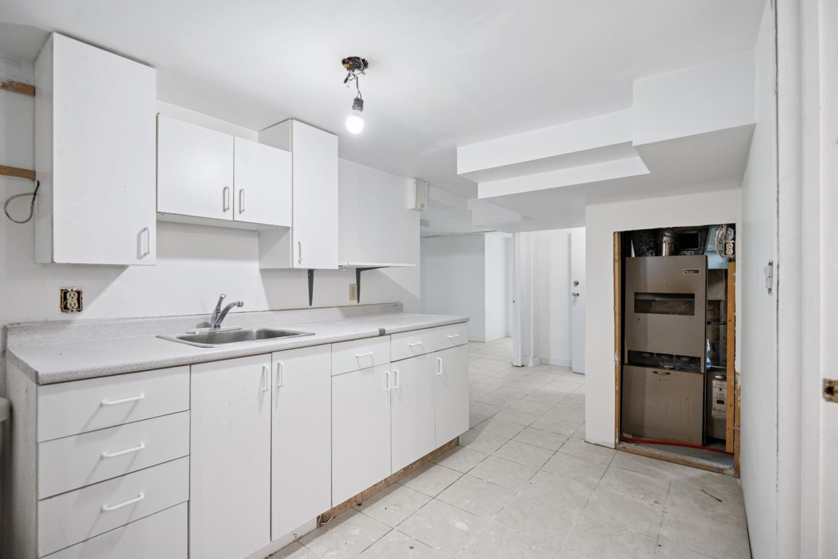 Primary Bedroom Photo of 4470 Osler Street, Vancouver, BC