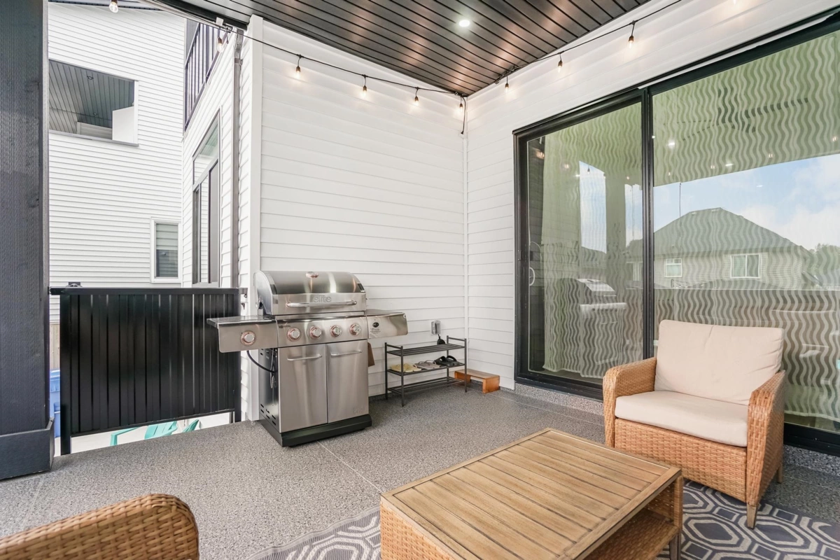 Outdoor Kitchen Photo of 2581 Terminal Court, Abbotsford, BC