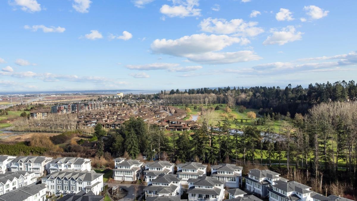 Swimming Pool Photo of 51 4638 Orca Way, Delta, BC