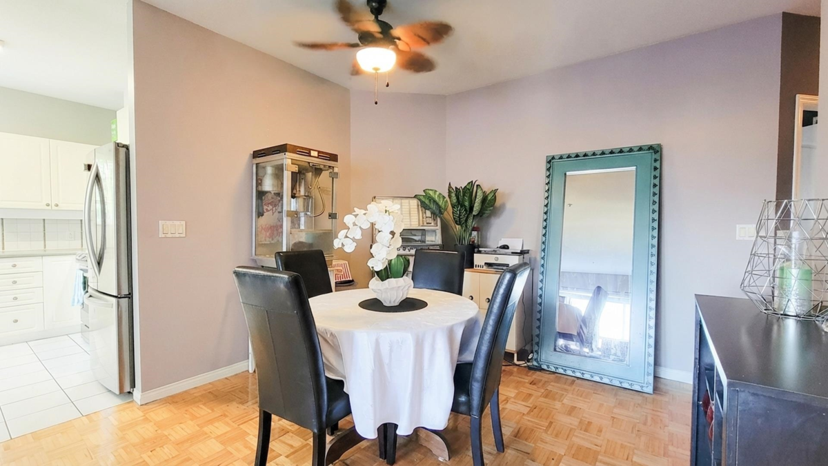 Kitchen Island Photo of 202 19091 Mcmyn Road, Pitt Meadows, BC