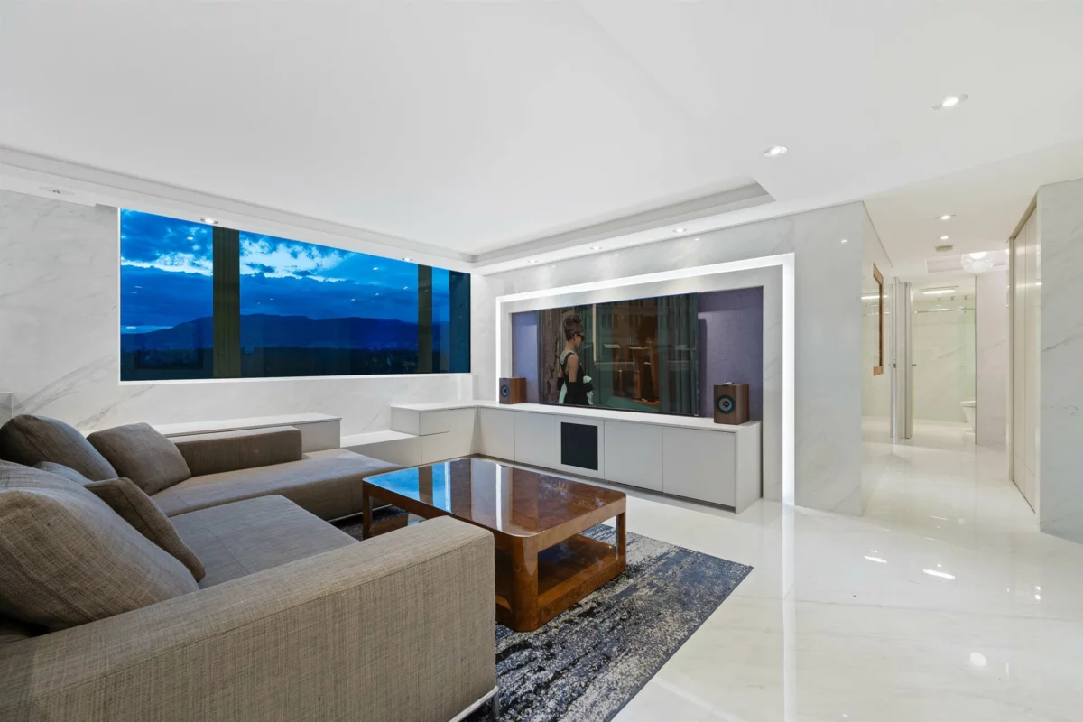 Powder Room Photo of 1501 845 Chilco Street, Vancouver, BC