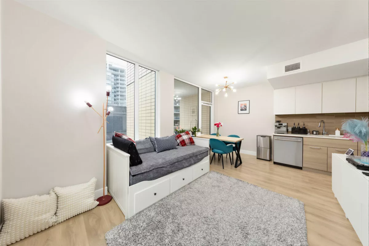 Kitchen Photo of 613 3451 Sawmill Crescent, Vancouver, BC