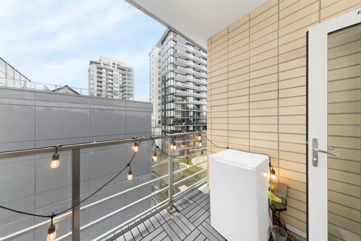 Powder Room Photo of 613 3451 Sawmill Crescent, Vancouver, BC