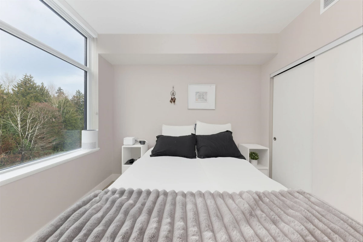 Primary Bathroom Photo of 613 3451 Sawmill Crescent, Vancouver, BC