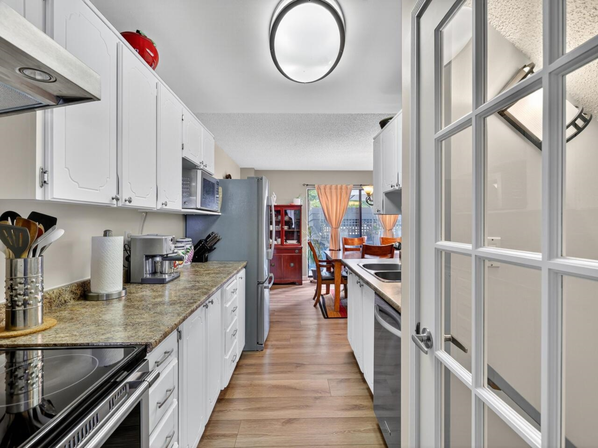 Kitchen Photo of 162 James Road, Port Moody, BC