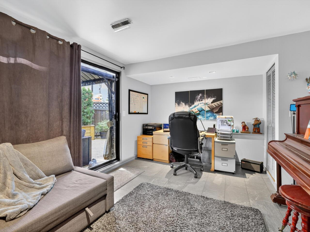 Powder Room Photo of 162 James Road, Port Moody, BC