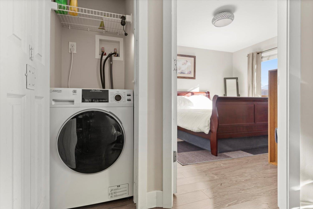 Guest Bathroom Photo of 205 7435 Shaw Avenue, Chilliwack, BC