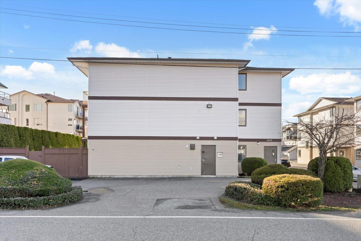 Mudroom Photo of 205 7435 Shaw Avenue, Chilliwack, BC