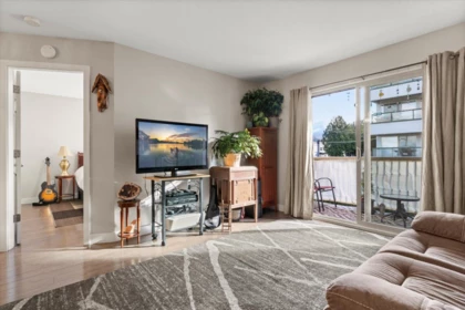 205 7435 Shaw Avenue, Chilliwack, BC, Chilliwack — Apartment/Condo for sale