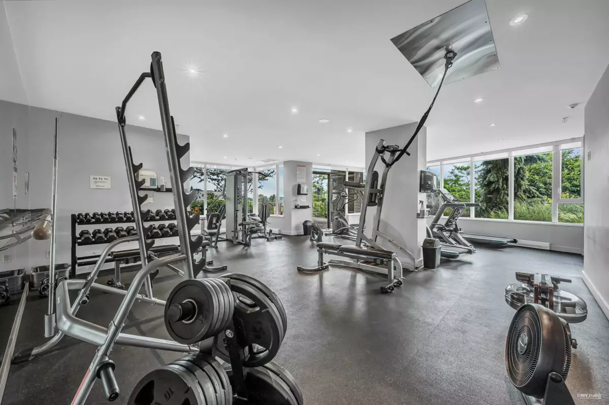 Basement Recreation Room Photo of 2005 2133 Douglas Road, Burnaby, BC