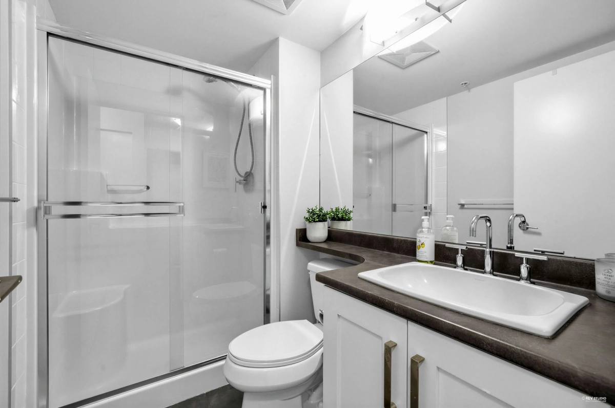 Bedroom 2 Photo of 2005 2133 Douglas Road, Burnaby, BC