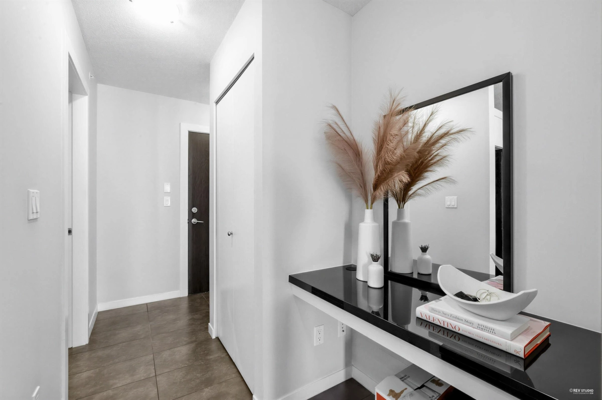 Bedroom 3 Photo of 2005 2133 Douglas Road, Burnaby, BC