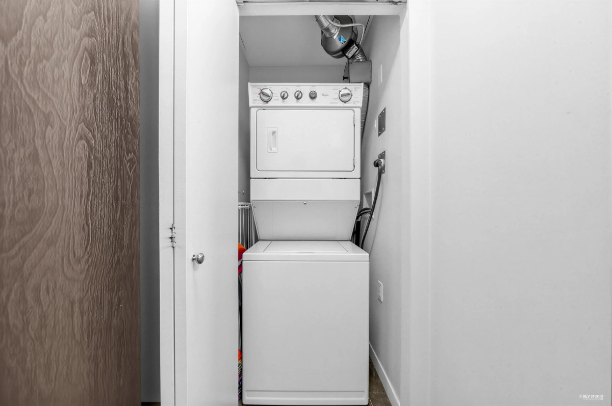 Bedroom 4 Photo of 2005 2133 Douglas Road, Burnaby, BC