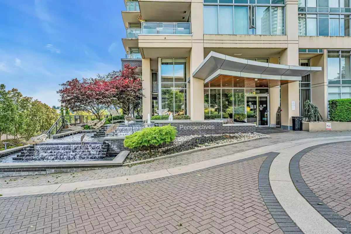 Laundry Room Photo of 2005 2133 Douglas Road, Burnaby, BC