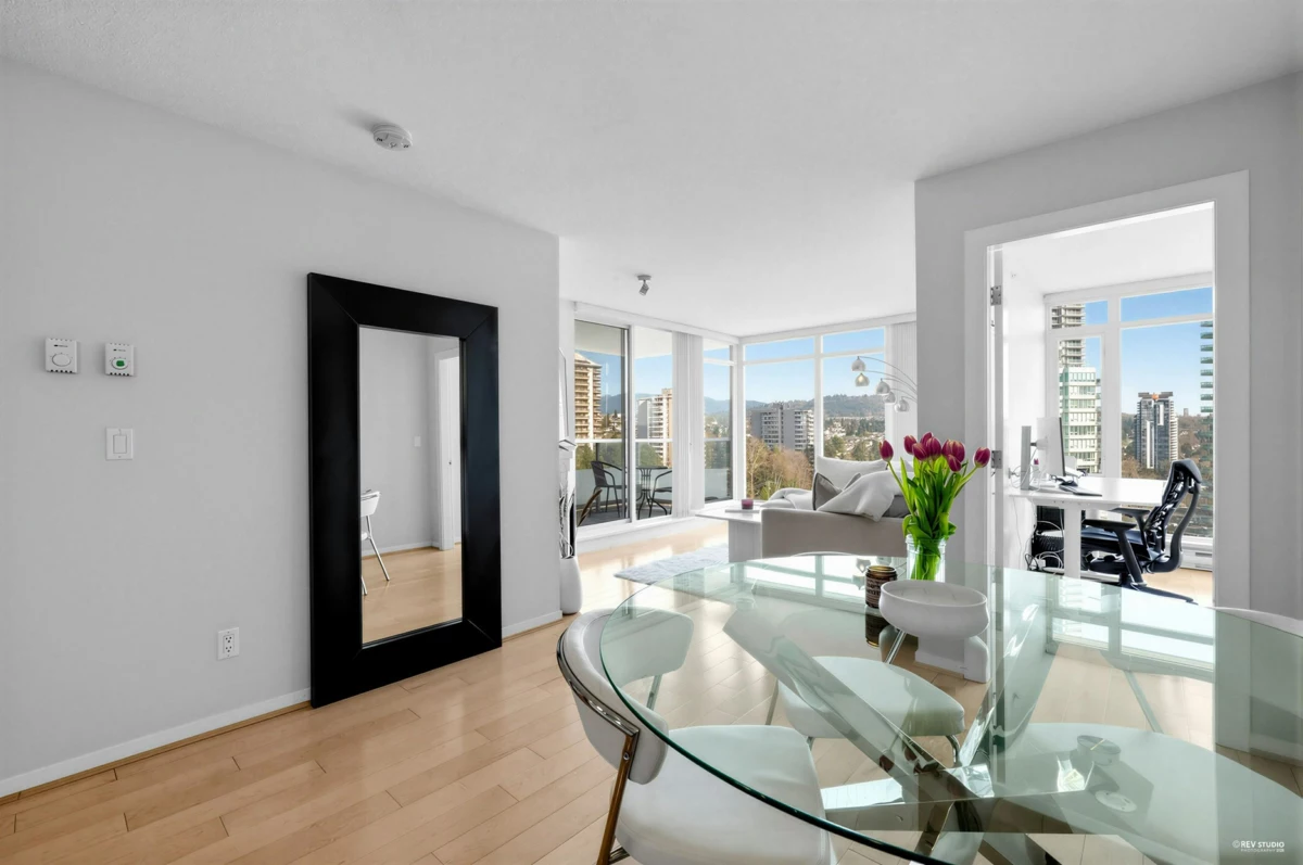 Pantry Photo of 2005 2133 Douglas Road, Burnaby, BC