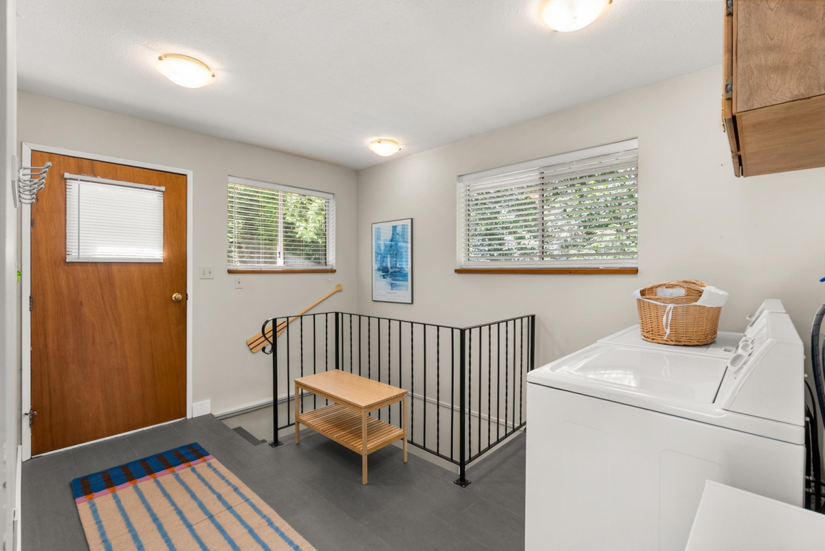 Mudroom Photo of 7653 Redrooffs Road, Halfmoon Bay, BC