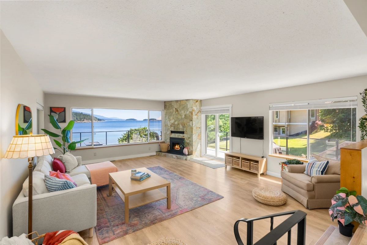 Pantry Photo of 7653 Redrooffs Road, Halfmoon Bay, BC