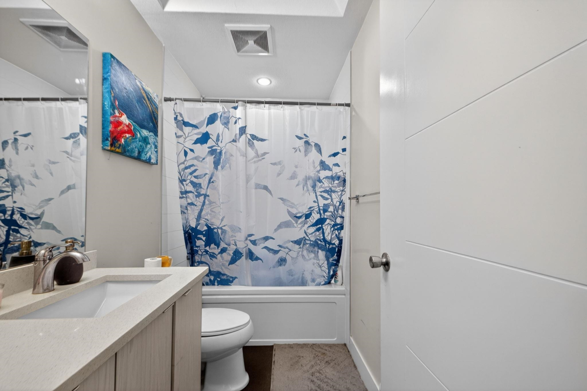 Mudroom Photo of 9 11267 133 Street, Surrey, BC