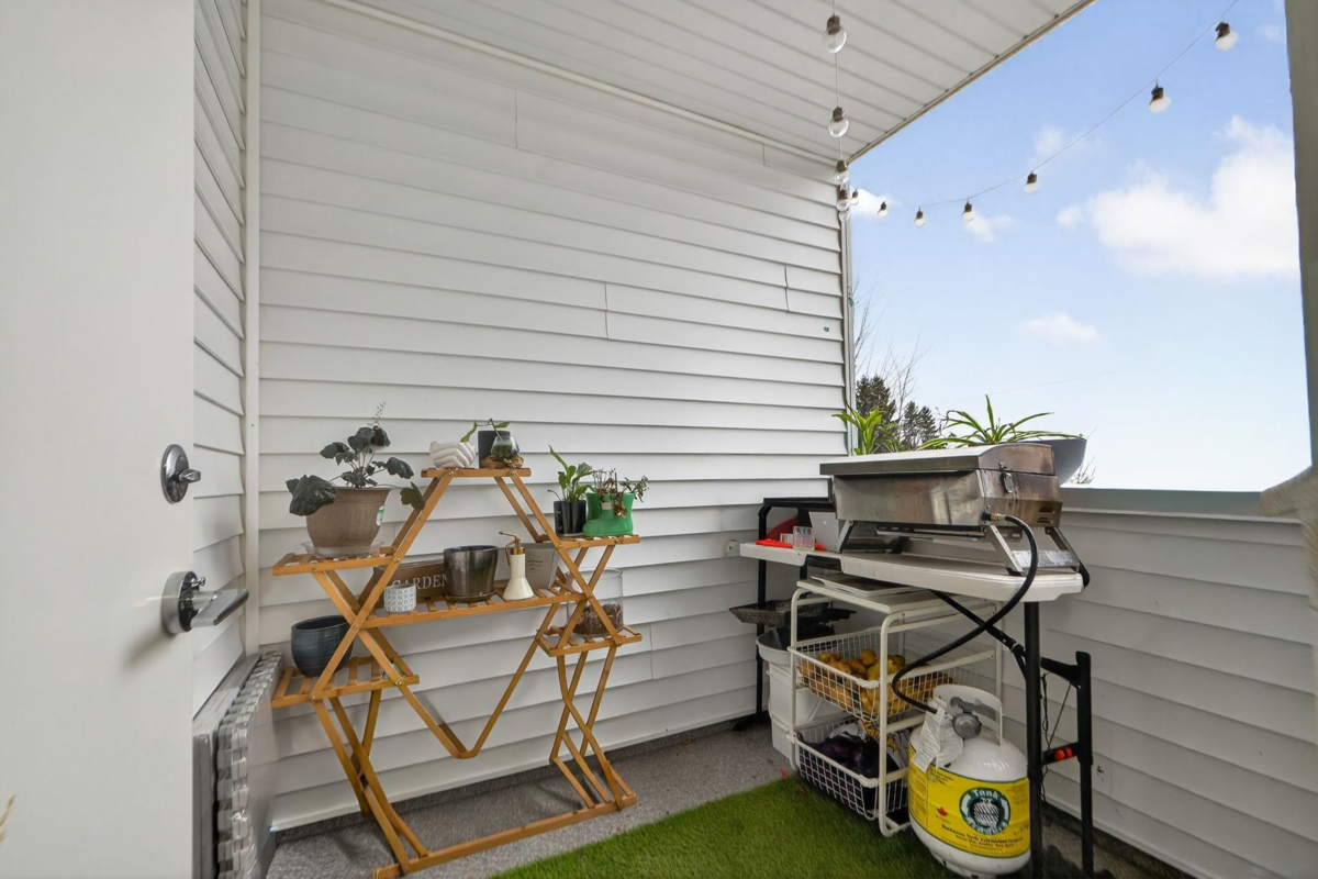 Office / Den Photo of 9 11267 133 Street, Surrey, BC