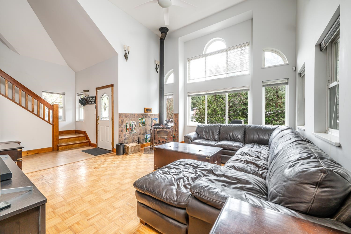 Bedroom 2 Photo of 40449 Thunderbird Ridge, Squamish, BC