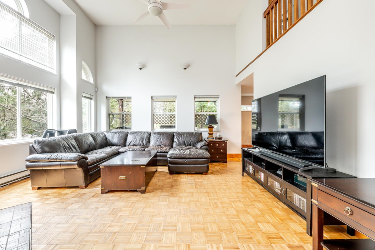 Breakfast Nook Photo of 40449 Thunderbird Ridge, Squamish, BC