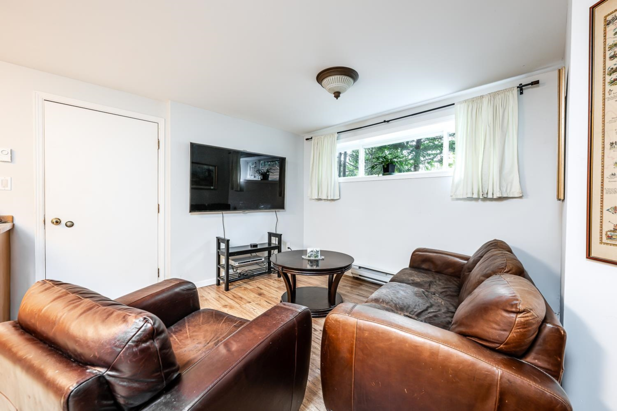 Hot Tub / Spa Photo of 40449 Thunderbird Ridge, Squamish, BC