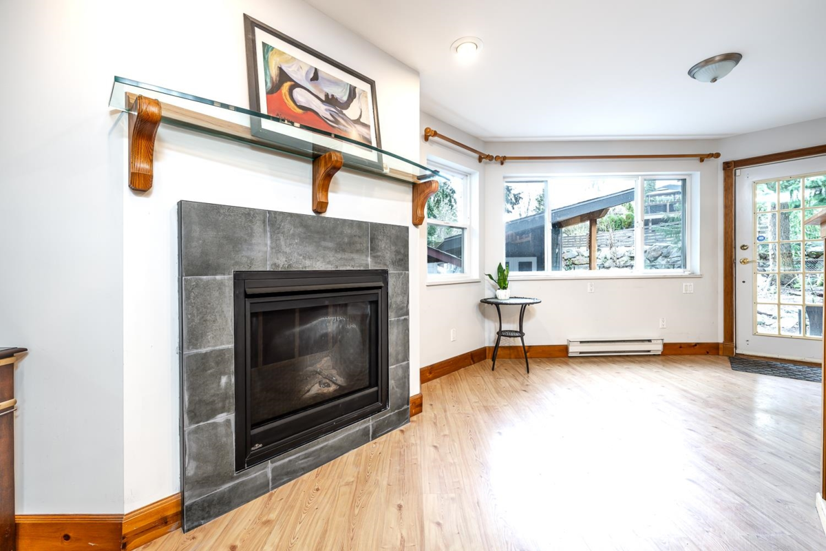 Laundry Room Photo of 40449 Thunderbird Ridge, Squamish, BC