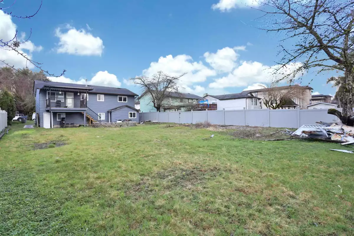Guest Bathroom Photo of 9024 123a Street, Surrey, BC