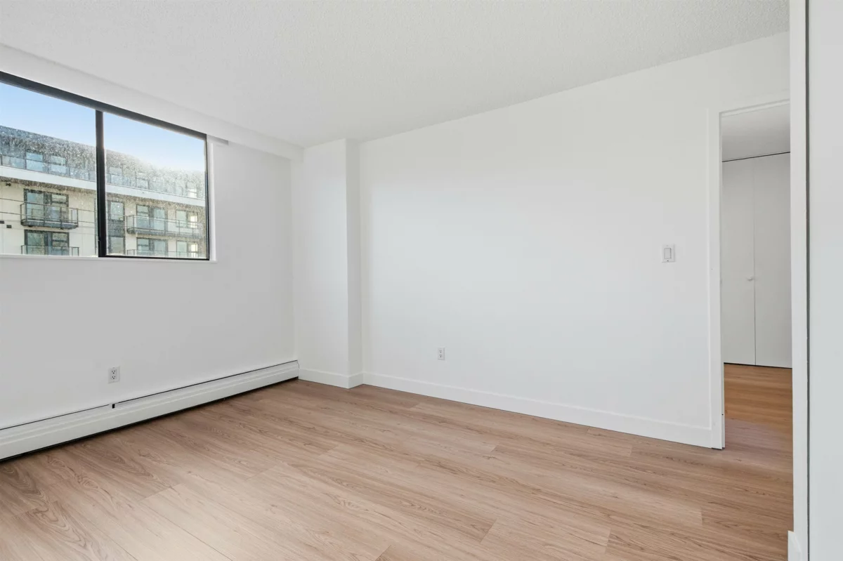 Laundry Room Photo of 407 145 St. Georges Avenue, North Vancouver, BC
