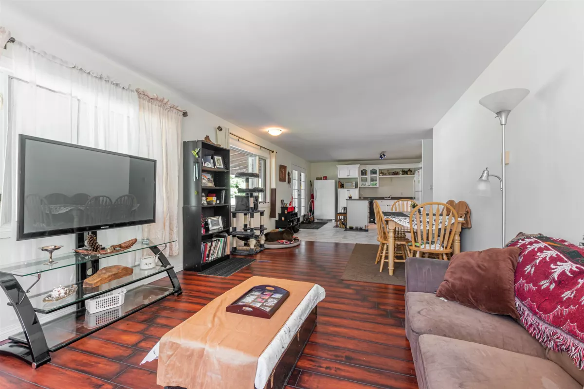 Basement Recreation Room Photo of 58465 Laidlaw Road, Laidlaw, BC