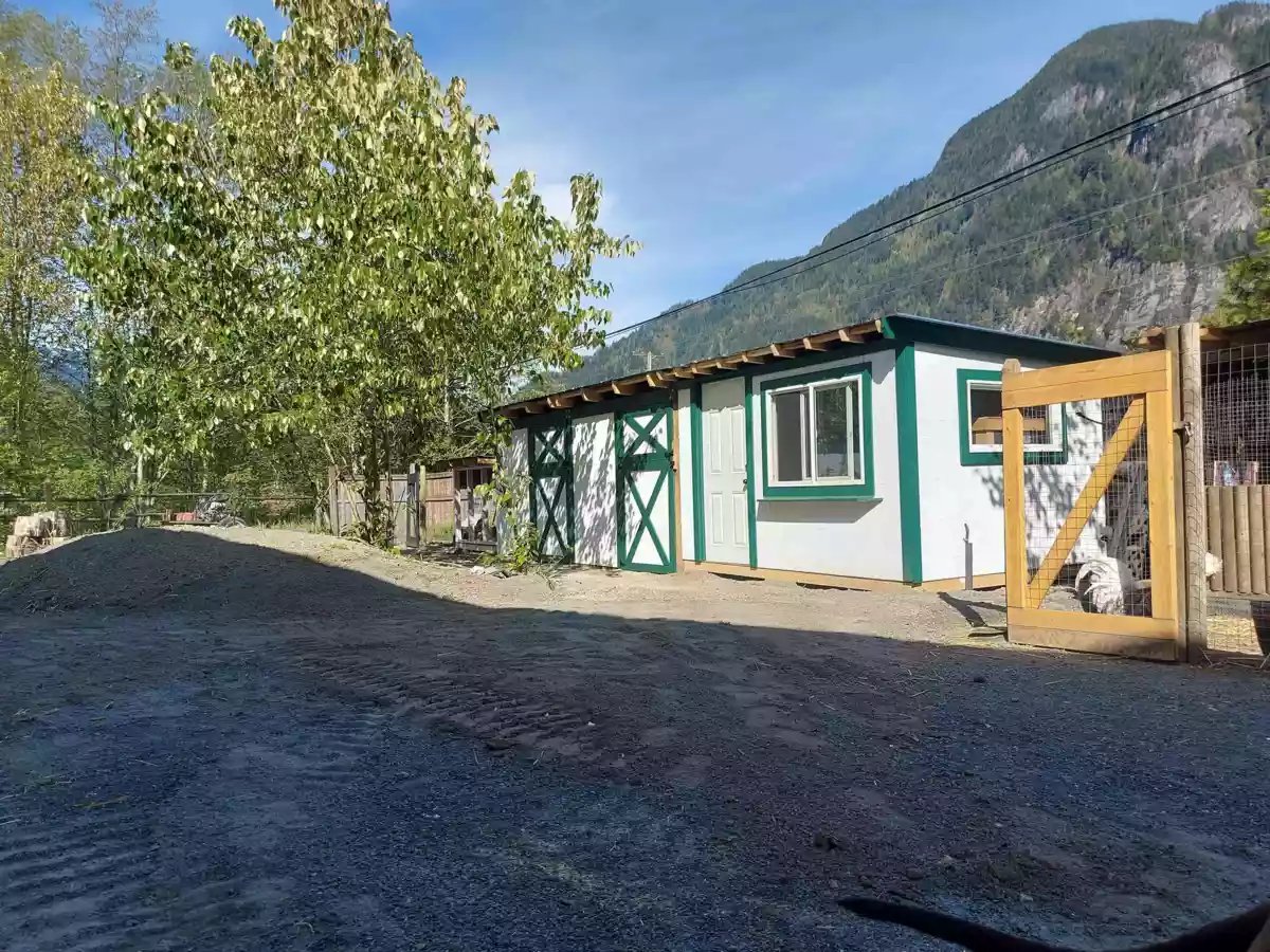 Front Yard Photo of 58465 Laidlaw Road, Laidlaw, BC