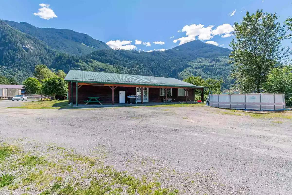 Garage Interior Photo of 58465 Laidlaw Road, Laidlaw, BC