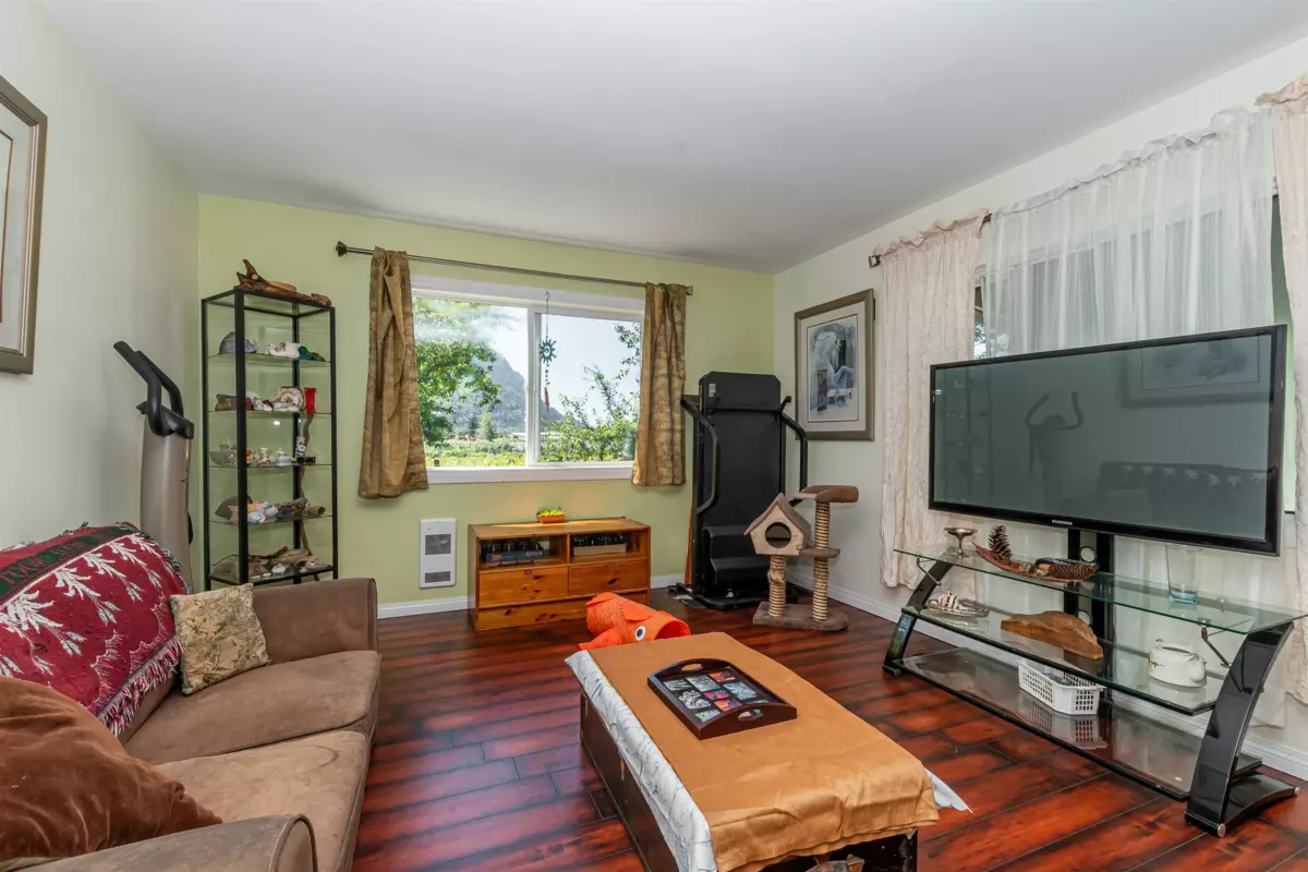 Loft / Bonus Room Photo of 58465 Laidlaw Road, Laidlaw, BC