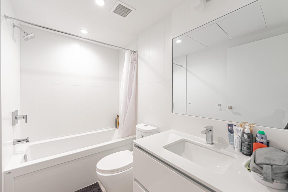 Basement Recreation Room Photo of 3406 2085 Skyline Court, Burnaby, BC