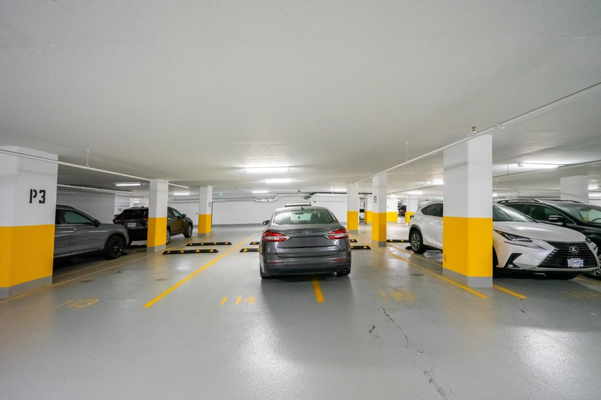 Outdoor Patio Photo of 3406 2085 Skyline Court, Burnaby, BC