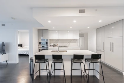 3406 2085 Skyline Court, Burnaby, BC, Burnaby — Apartment/Condo for sale