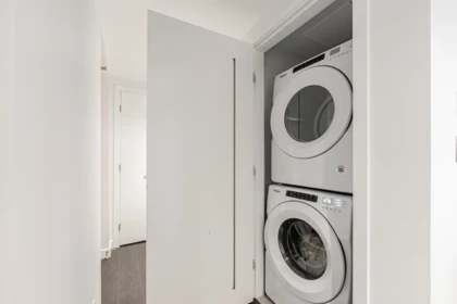 Mudroom Photo of 3406 2085 Skyline Court, Burnaby, BC
