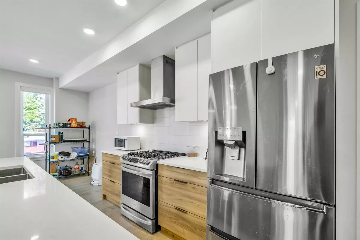 Kitchen Island Photo of 212 14818 60 Avenue, Surrey, BC