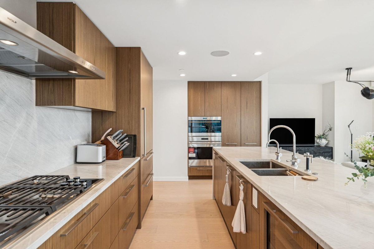 Breakfast Nook Photo of 1801 1335 Howe Street, Vancouver, BC