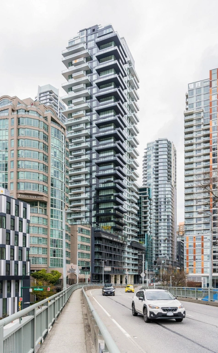 Dining Area Photo of 1801 1335 Howe Street, Vancouver, BC