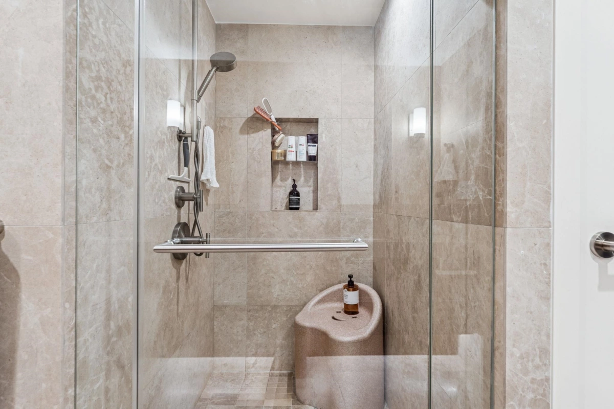 Office / Den Photo of 1801 1335 Howe Street, Vancouver, BC