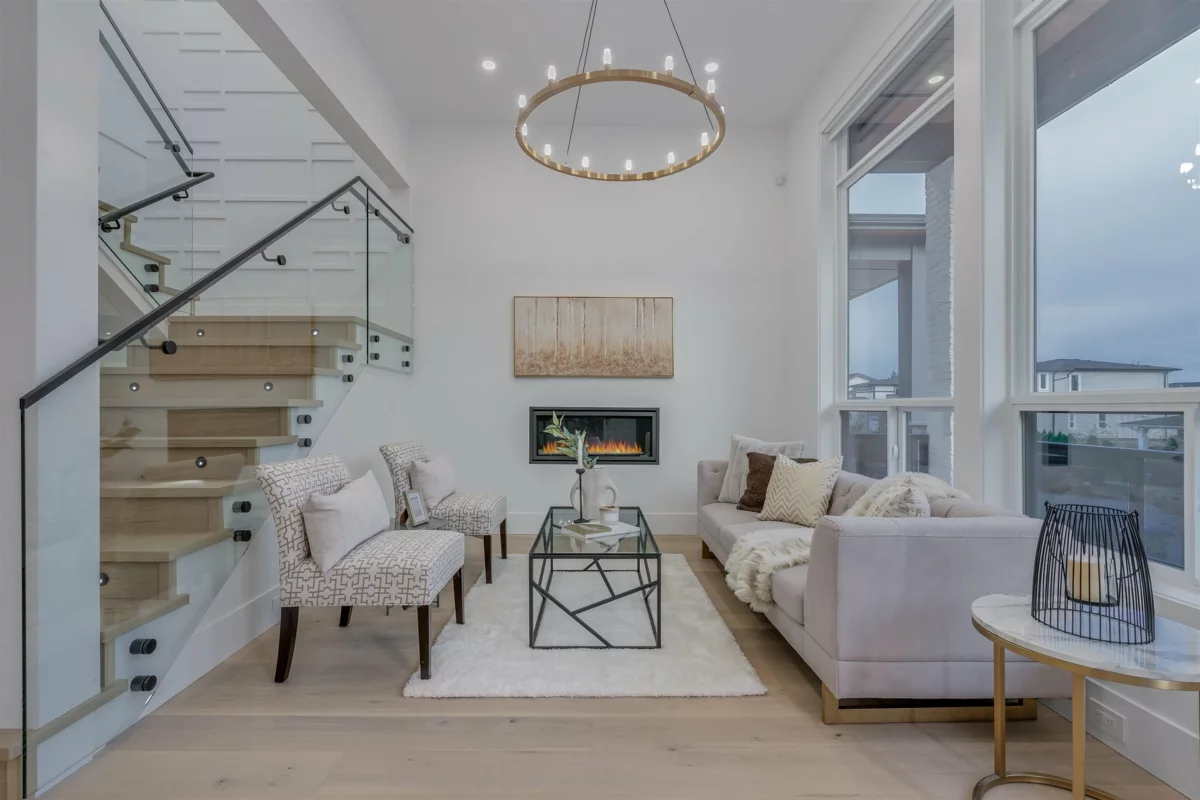 Breakfast Nook Photo of 16647 18 Avenue, Surrey, BC