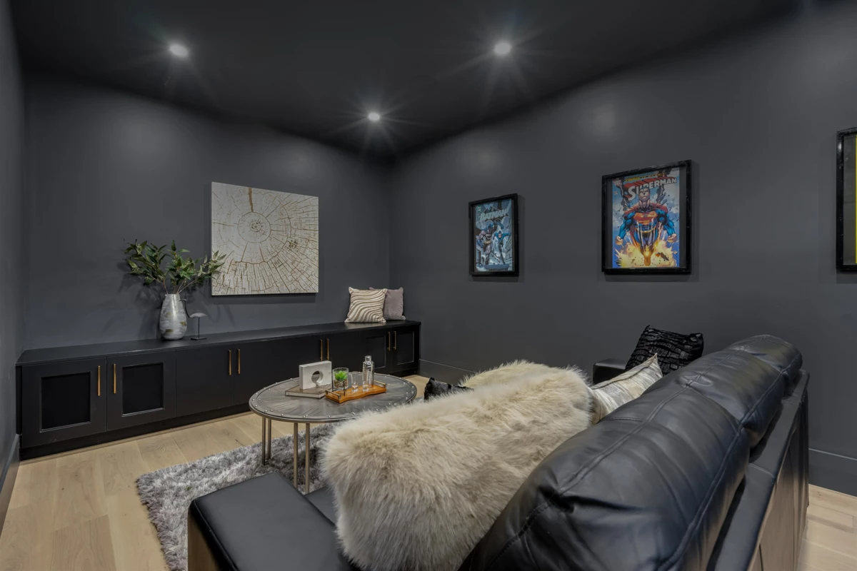 Hot Tub / Spa Photo of 16647 18 Avenue, Surrey, BC