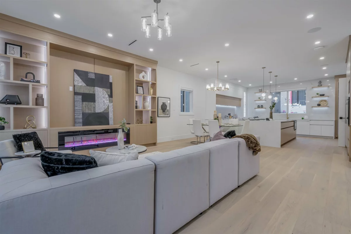Living Room Photo of 16647 18 Avenue, Surrey, BC