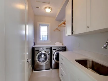 Primary Bathroom Photo of 4248 W 10th Avenue, Vancouver, BC