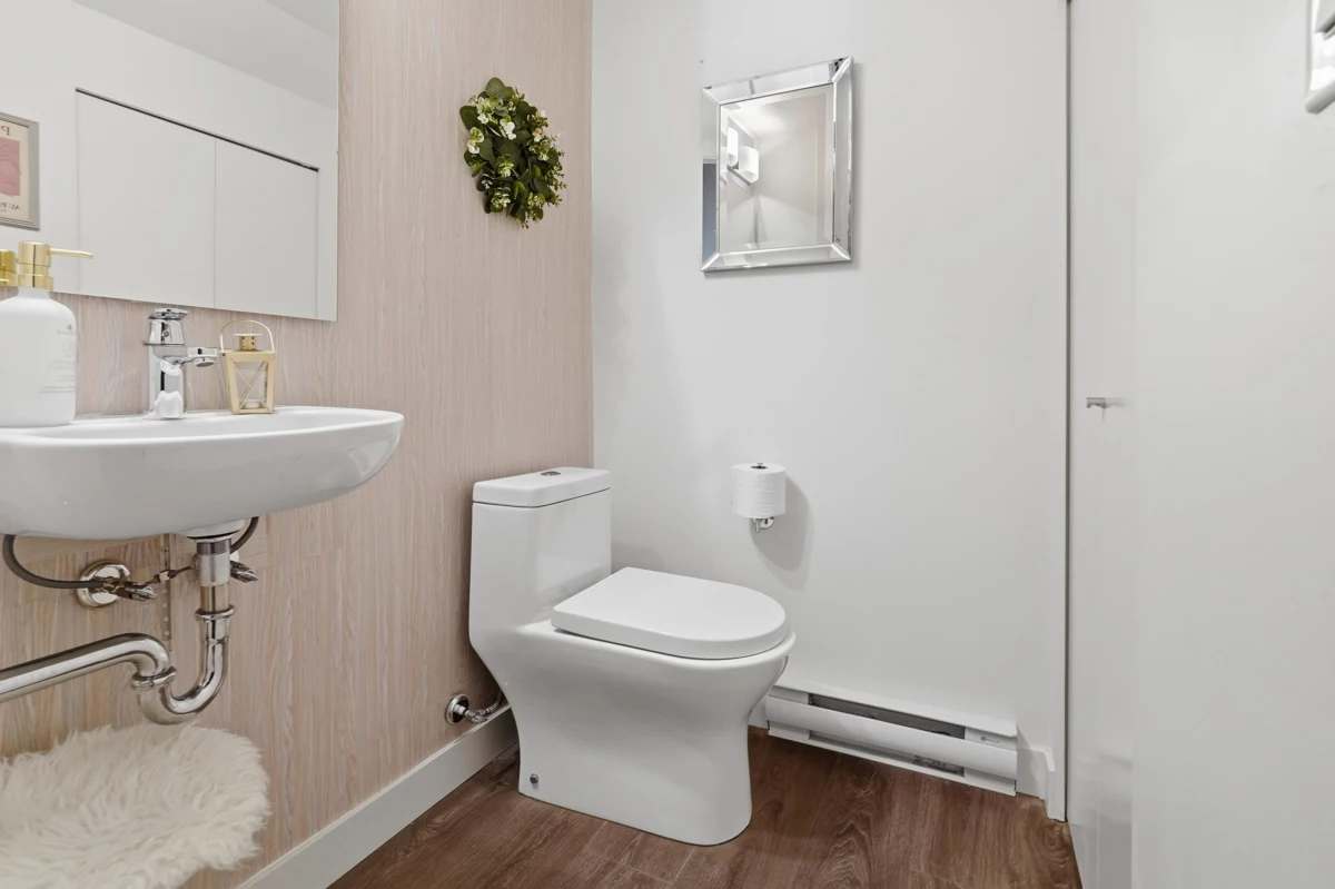 Primary Bathroom Photo of 63 20857 77a Avenue, Langley, BC