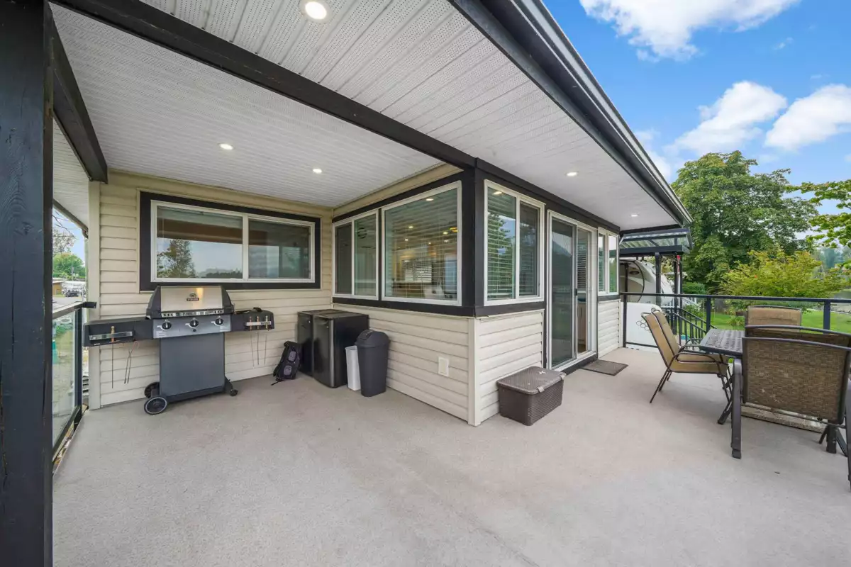 Laundry Room Photo of 149/152 8400 Shook Road, Mission, BC