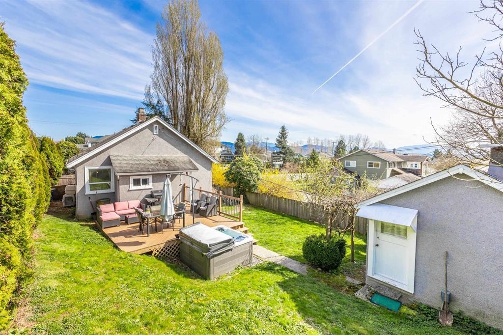 Family Room Photo of 33479 5 Avenue, Mission, BC