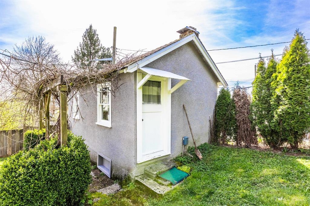 Outdoor Patio Photo of 33479 5 Avenue, Mission, BC